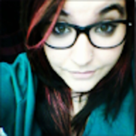 Meet your Posher, Kim - Picture 1 of 1